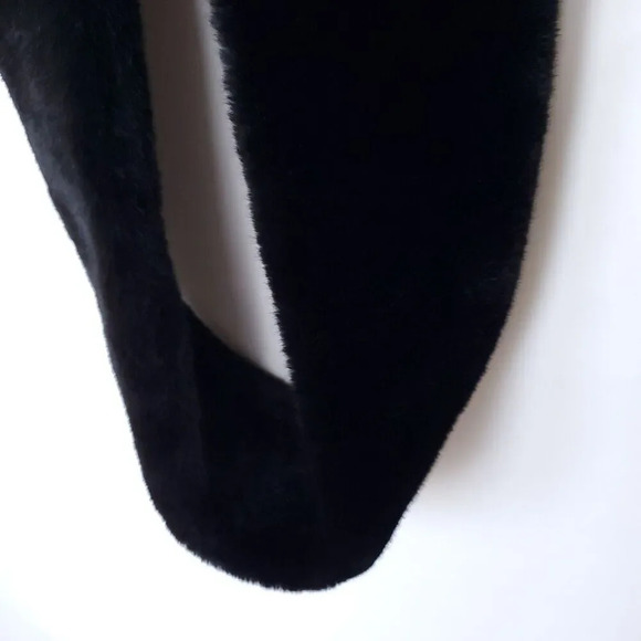 Max Studio Faux Fur Infinity Scarf Black Shearling Circle Loop Cowl Neck Warmer - Picture 4 of 7